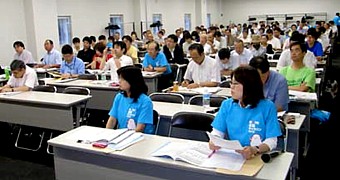 「反貧困全国キャラバン2012」札幌集会