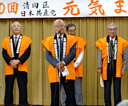 事な喉を披露した札幌清田相撲甚句会の人たち